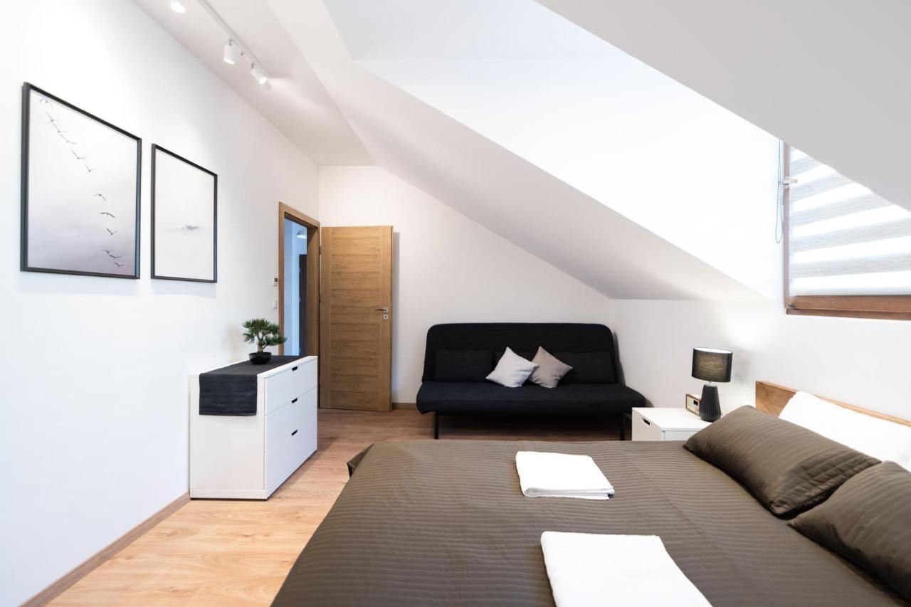 Neo Sky Apartment, Free Parking, 15 Min Walk Old Town&Kazimierz - By Homelike Kraków Eksteriør billede