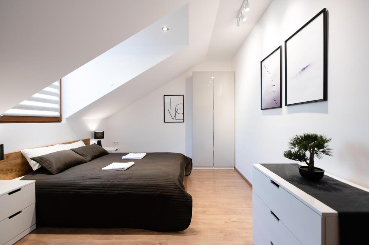 Neo Sky Apartment, Free Parking, 15 Min Walk Old Town&Kazimierz - By Homelike Kraków Eksteriør billede
